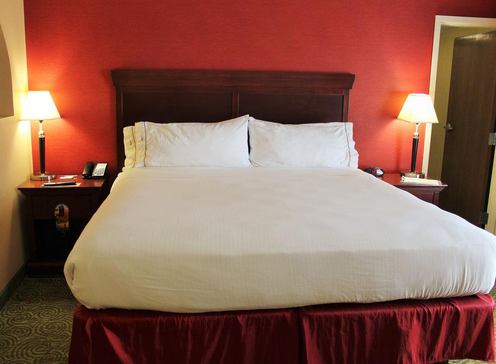 Holiday Inn Express & Suites Troy By Ihg Esterno foto