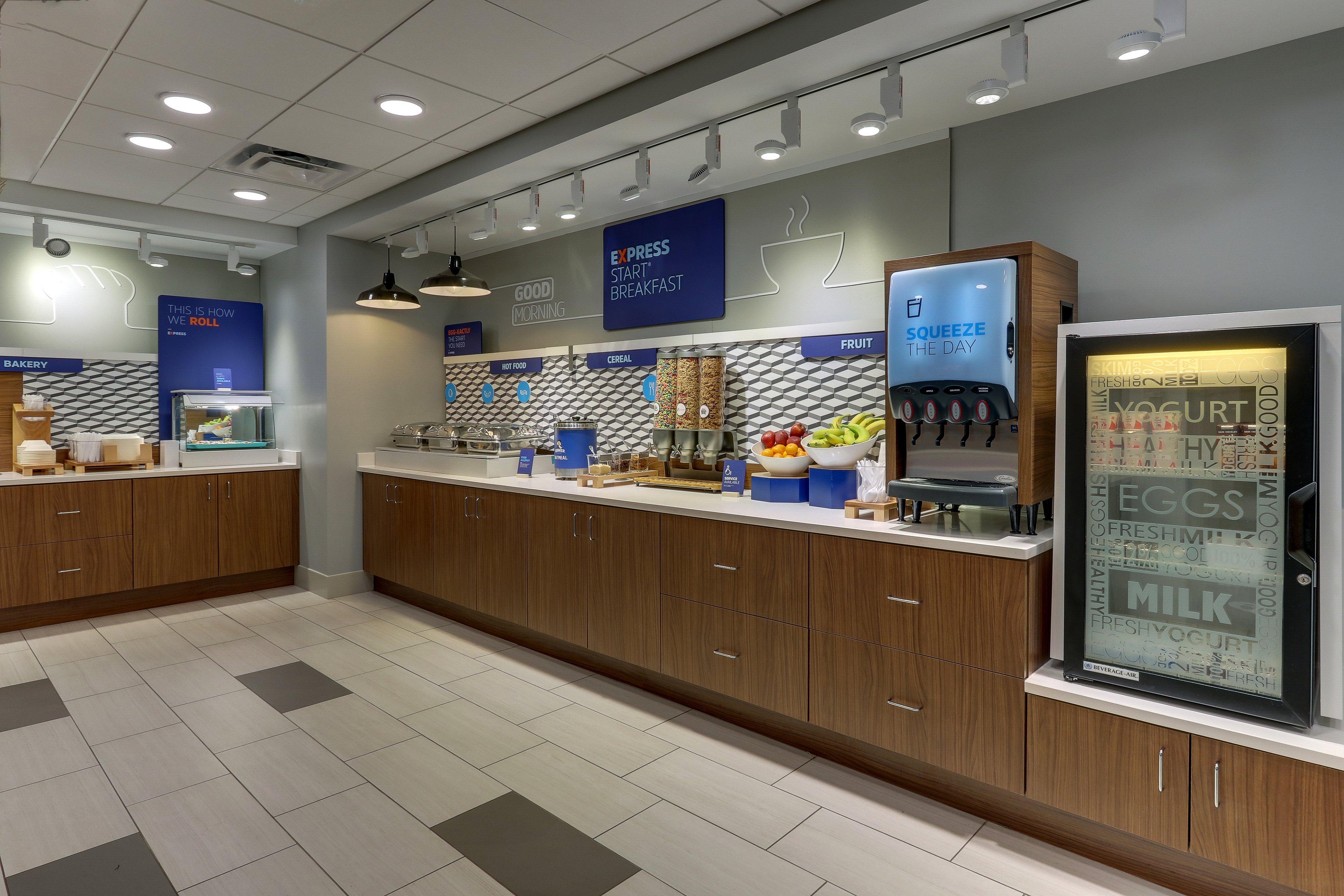 Holiday Inn Express & Suites Troy By Ihg Esterno foto