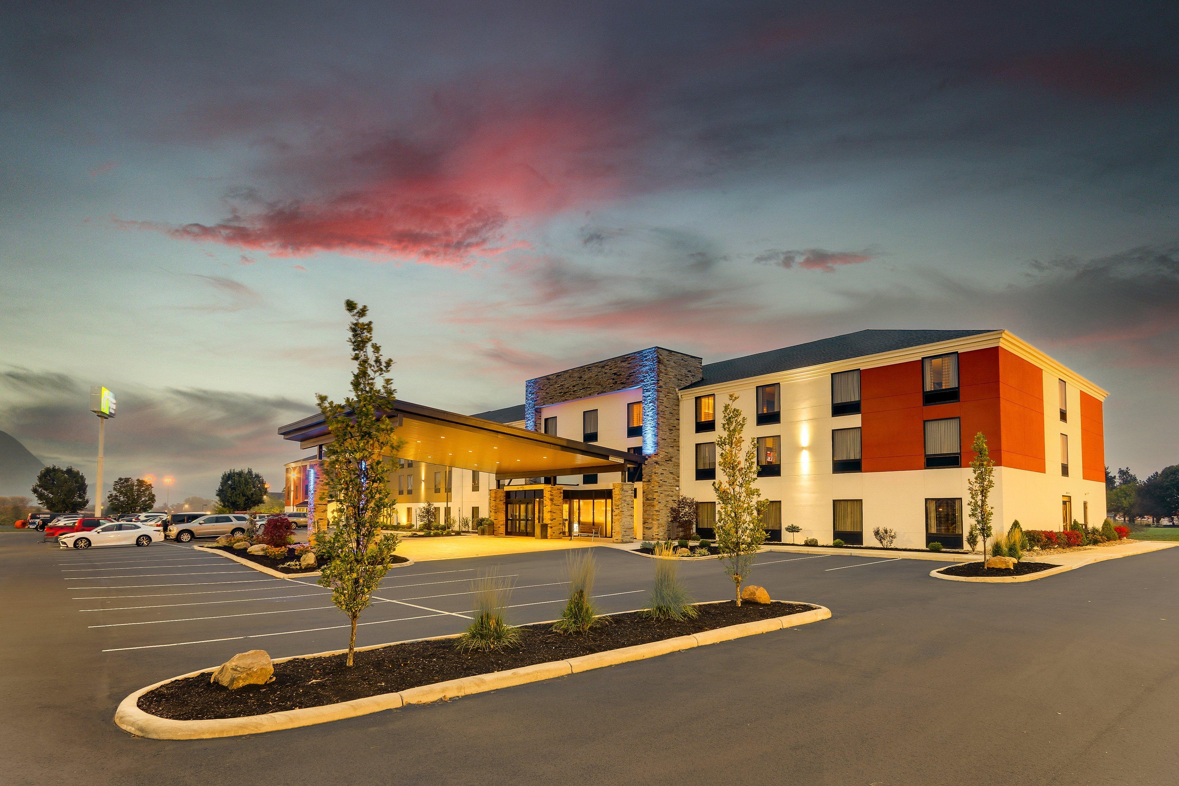 Holiday Inn Express & Suites Troy By Ihg Esterno foto