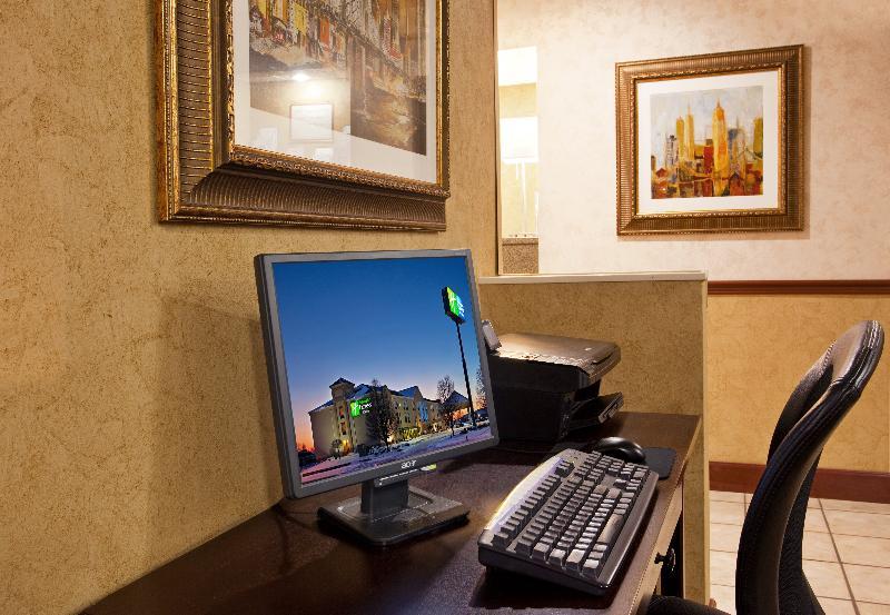 Holiday Inn Express & Suites Troy By Ihg Esterno foto